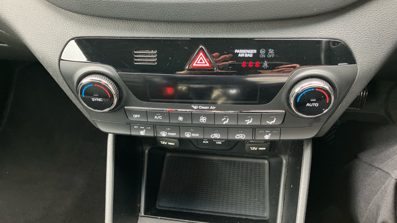 Hyundai Tucson 1.7 CRDi Blue Drive Premium 5dr 2WD Diesel Estate